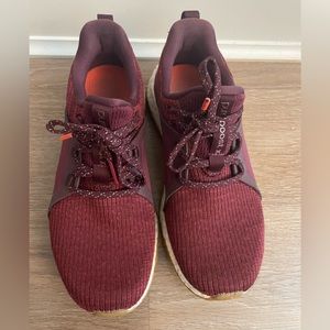 Adidas Pure Boosts Burgundy✨